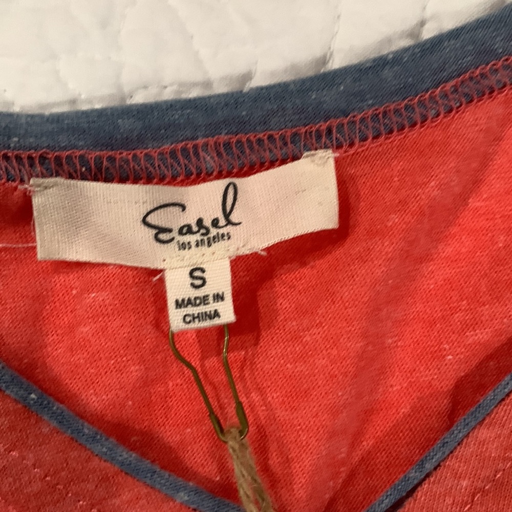 Easel Long Sleeve Top size Small NWT - Picture 4 of 4